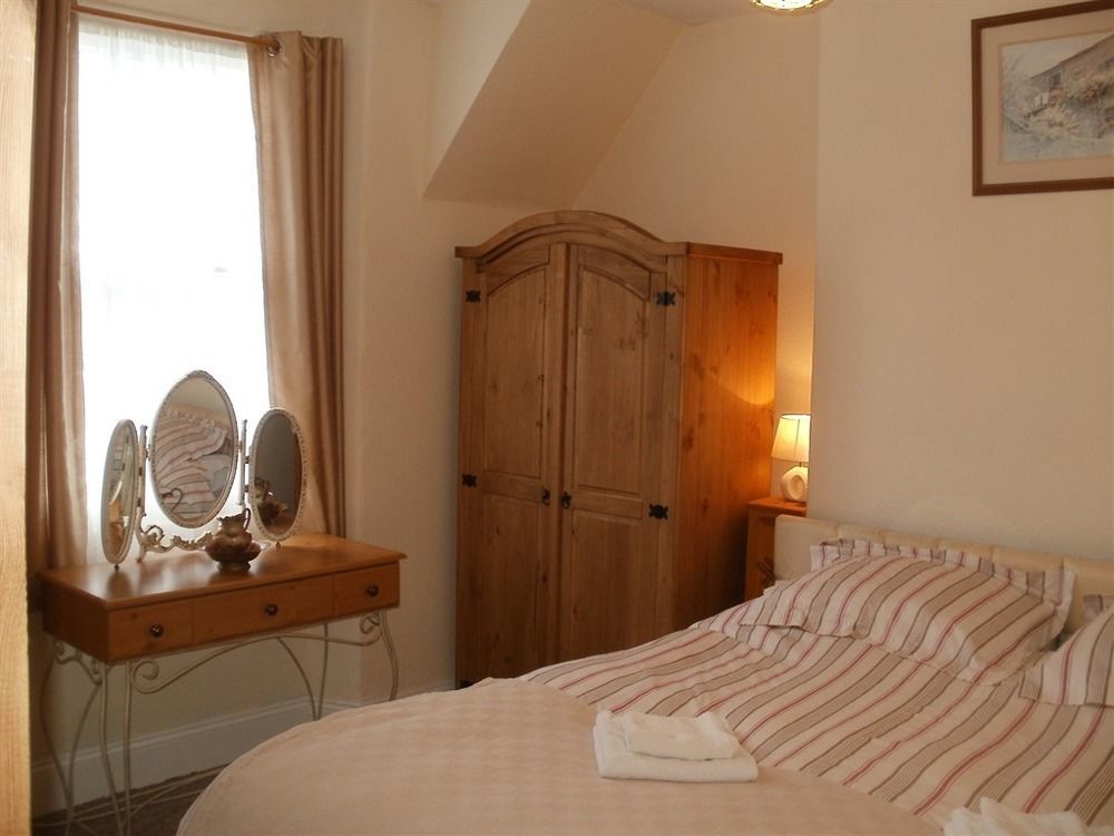 Gumfreston Guest House Tenby Exterior photo